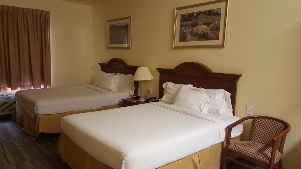 Reddy Hotel Plainview エクステリア 写真