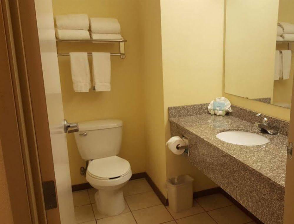 Reddy Hotel Plainview エクステリア 写真